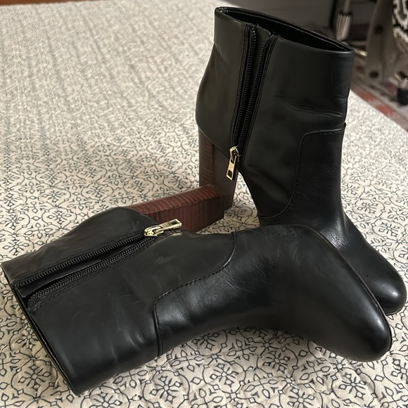 Ann Taylor ankle boots - Picture 2 of 6